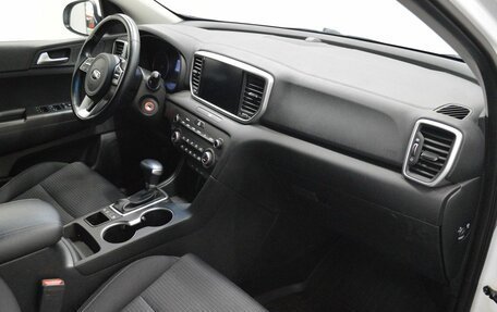 KIA Sportage IV рестайлинг, 2020 год, 2 390 000 рублей, 12 фотография