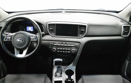 KIA Sportage IV рестайлинг, 2020 год, 2 390 000 рублей, 14 фотография