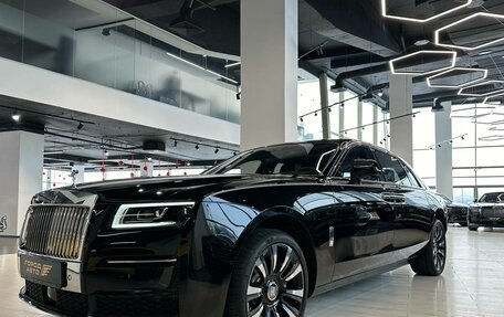 Rolls-Royce Ghost Series II рестайлинг, 2024 год, 43 000 000 рублей, 3 фотография