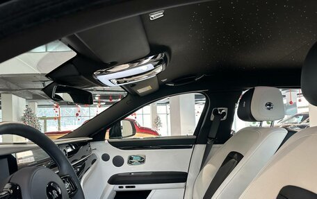 Rolls-Royce Ghost Series II рестайлинг, 2024 год, 43 000 000 рублей, 24 фотография