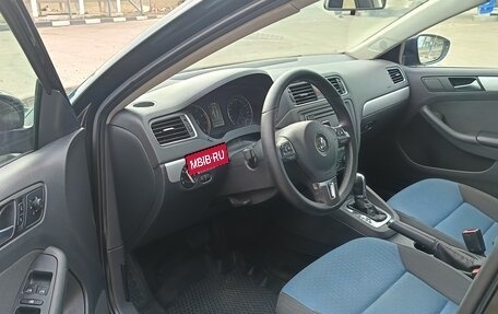 Volkswagen Jetta VI, 2013 год, 730 000 рублей, 11 фотография