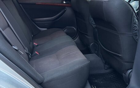 Toyota Avensis III рестайлинг, 2007 год, 560 000 рублей, 18 фотография