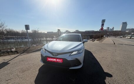 Toyota Camry, 2021 год, 3 500 000 рублей, 1 фотография