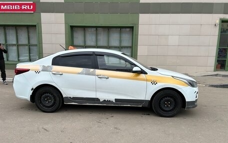 KIA Rio IV, 2018 год, 715 000 рублей, 4 фотография
