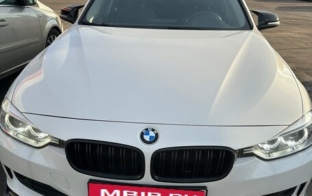 BMW 3 серия, 2013 год, 1 385 000 рублей, 3 фотография