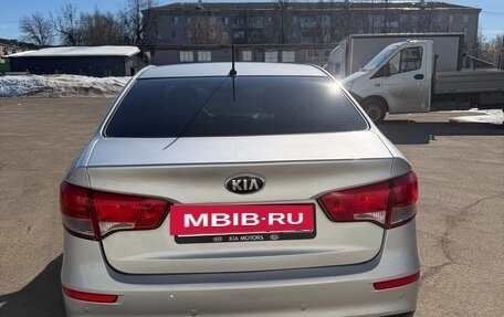 KIA Rio III рестайлинг, 2016 год, 980 000 рублей, 4 фотография