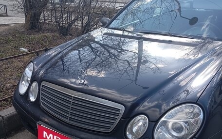 Mercedes-Benz E-Класс, 2005 год, 550 000 рублей, 2 фотография