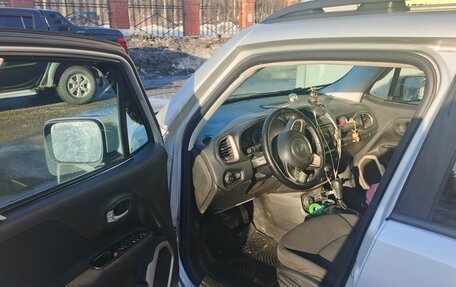 Jeep Renegade I рестайлинг, 2016 год, 1 500 000 рублей, 7 фотография