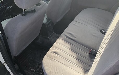 Nissan Avenir II, 1997 год, 240 000 рублей, 9 фотография