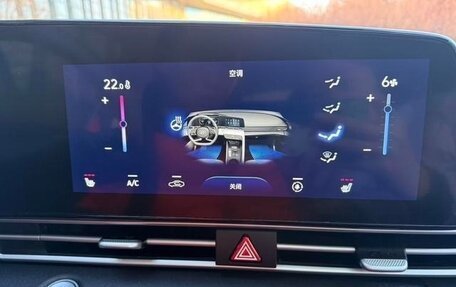 Hyundai Elantra, 2022 год, 1 840 000 рублей, 13 фотография