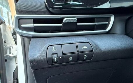 Hyundai Elantra, 2022 год, 1 840 000 рублей, 11 фотография