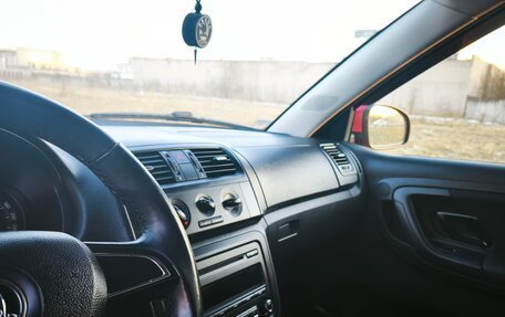 Skoda Fabia II, 2014 год, 490 000 рублей, 28 фотография