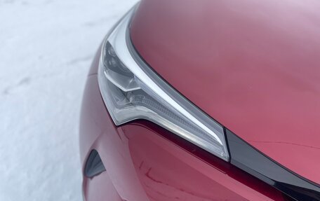 Toyota C-HR I рестайлинг, 2020 год, 2 700 000 рублей, 9 фотография