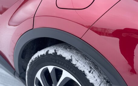 Toyota C-HR I рестайлинг, 2020 год, 2 700 000 рублей, 13 фотография