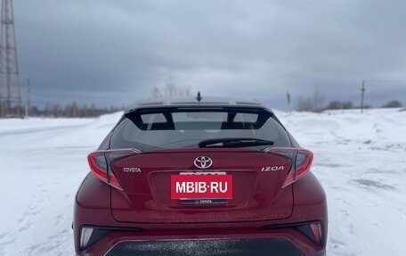 Toyota C-HR I рестайлинг, 2020 год, 2 700 000 рублей, 15 фотография