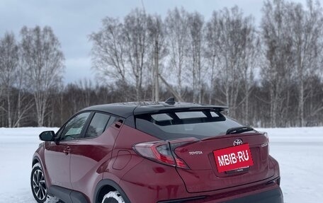 Toyota C-HR I рестайлинг, 2020 год, 2 700 000 рублей, 5 фотография