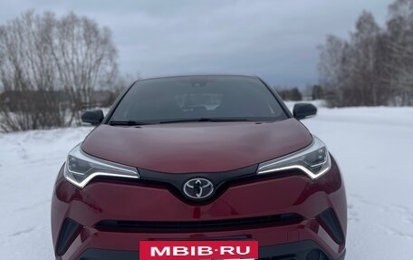 Toyota C-HR I рестайлинг, 2020 год, 2 700 000 рублей, 2 фотография