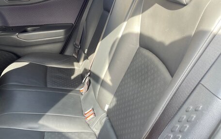 Toyota C-HR I рестайлинг, 2020 год, 2 700 000 рублей, 29 фотография