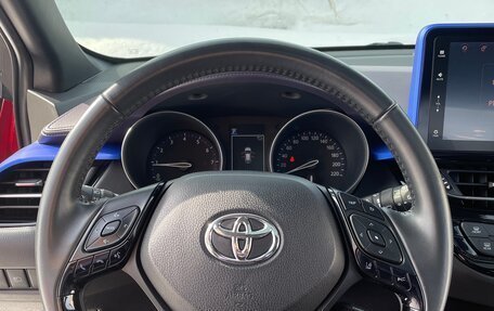 Toyota C-HR I рестайлинг, 2020 год, 2 700 000 рублей, 33 фотография