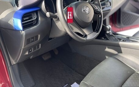 Toyota C-HR I рестайлинг, 2020 год, 2 700 000 рублей, 34 фотография