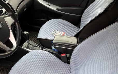 Hyundai Solaris II рестайлинг, 2011 год, 750 000 рублей, 8 фотография