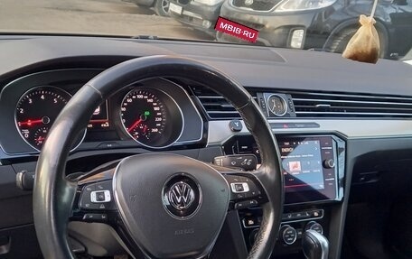 Volkswagen Passat B8 рестайлинг, 2017 год, 1 800 000 рублей, 9 фотография