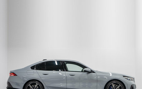 BMW 5 серия, 2025 год, 10 390 000 рублей, 6 фотография