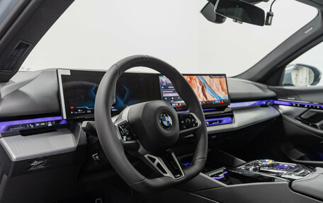 BMW 5 серия, 2025 год, 10 390 000 рублей, 11 фотография