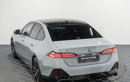 BMW 5 серия, 2025 год, 10 390 000 рублей, 33 фотография