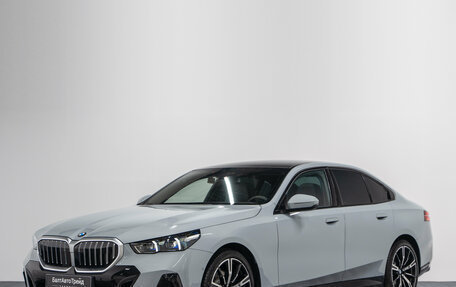 BMW 5 серия, 2025 год, 10 390 000 рублей, 34 фотография