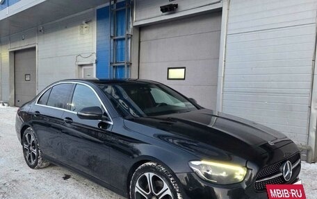 Mercedes-Benz E-Класс, 2021 год, 3 100 000 рублей, 2 фотография