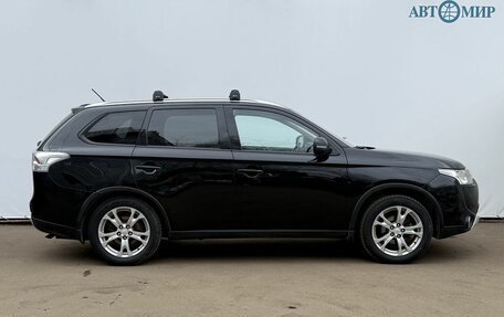 Mitsubishi Outlander III рестайлинг 3, 2014 год, 1 300 000 рублей, 4 фотография