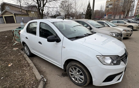 Renault Logan II, 2018 год, 872 000 рублей, 4 фотография