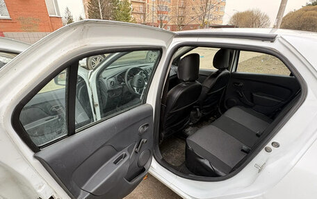 Renault Logan II, 2018 год, 872 000 рублей, 14 фотография