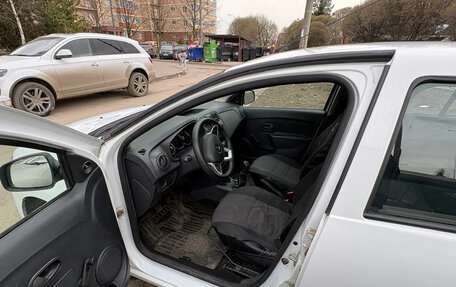 Renault Logan II, 2018 год, 872 000 рублей, 16 фотография