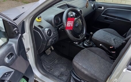 Ford Fusion I, 2005 год, 335 000 рублей, 11 фотография