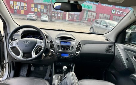 Hyundai ix35 I рестайлинг, 2011 год, 1 300 000 рублей, 7 фотография