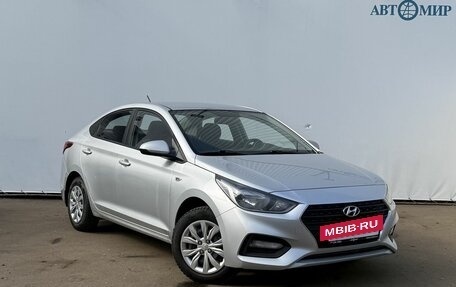 Hyundai Solaris II рестайлинг, 2017 год, 1 350 000 рублей, 3 фотография
