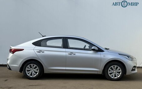 Hyundai Solaris II рестайлинг, 2017 год, 1 350 000 рублей, 4 фотография