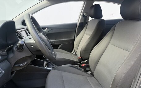 Hyundai Solaris II рестайлинг, 2017 год, 1 350 000 рублей, 10 фотография