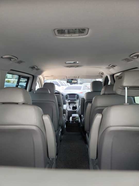 Hyundai Grand Starex Grand Starex I рестайлинг 2, 2018 год, 3 400 000 рублей, 5 фотография