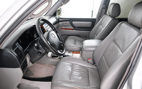 Toyota Land Cruiser 100 рестайлинг 2, 1998 год, 1 699 000 рублей, 8 фотография