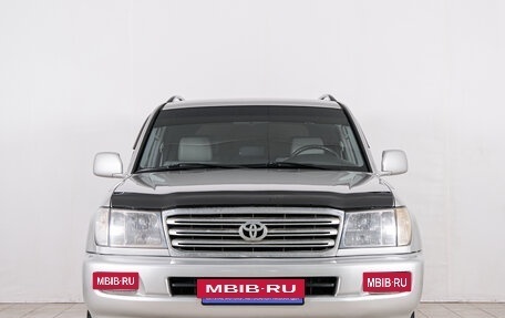 Toyota Land Cruiser 100 рестайлинг 2, 1998 год, 1 699 000 рублей, 2 фотография