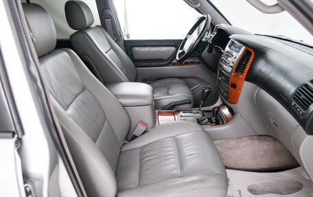 Toyota Land Cruiser 100 рестайлинг 2, 1998 год, 1 699 000 рублей, 14 фотография
