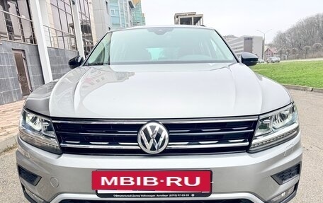 Volkswagen Tiguan II, 2019 год, 3 550 000 рублей, 2 фотография