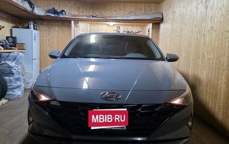 Hyundai Elantra, 2021 год, 2 800 000 рублей, 2 фотография