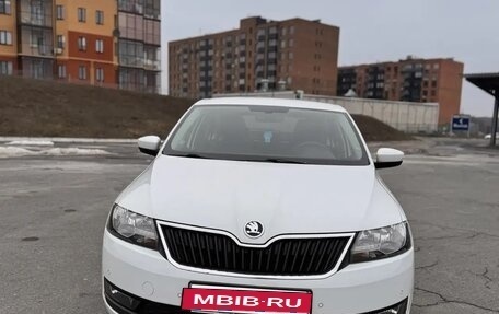 Skoda Rapid I, 2019 год, 1 550 000 рублей, 2 фотография