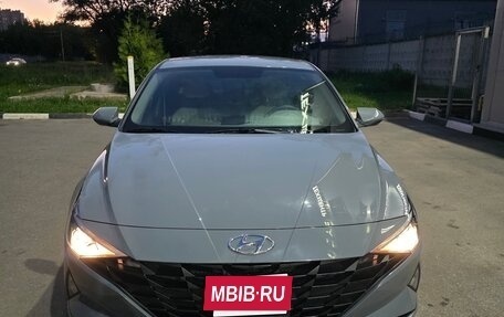 Hyundai Elantra, 2021 год, 2 800 000 рублей, 5 фотография