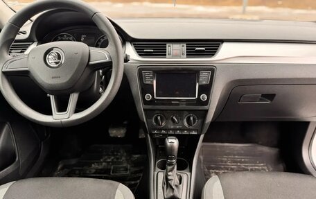 Skoda Rapid I, 2019 год, 1 550 000 рублей, 9 фотография