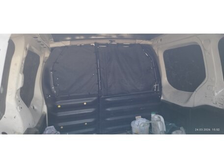 Peugeot Partner II рестайлинг 2, 2010 год, 400 000 рублей, 8 фотография